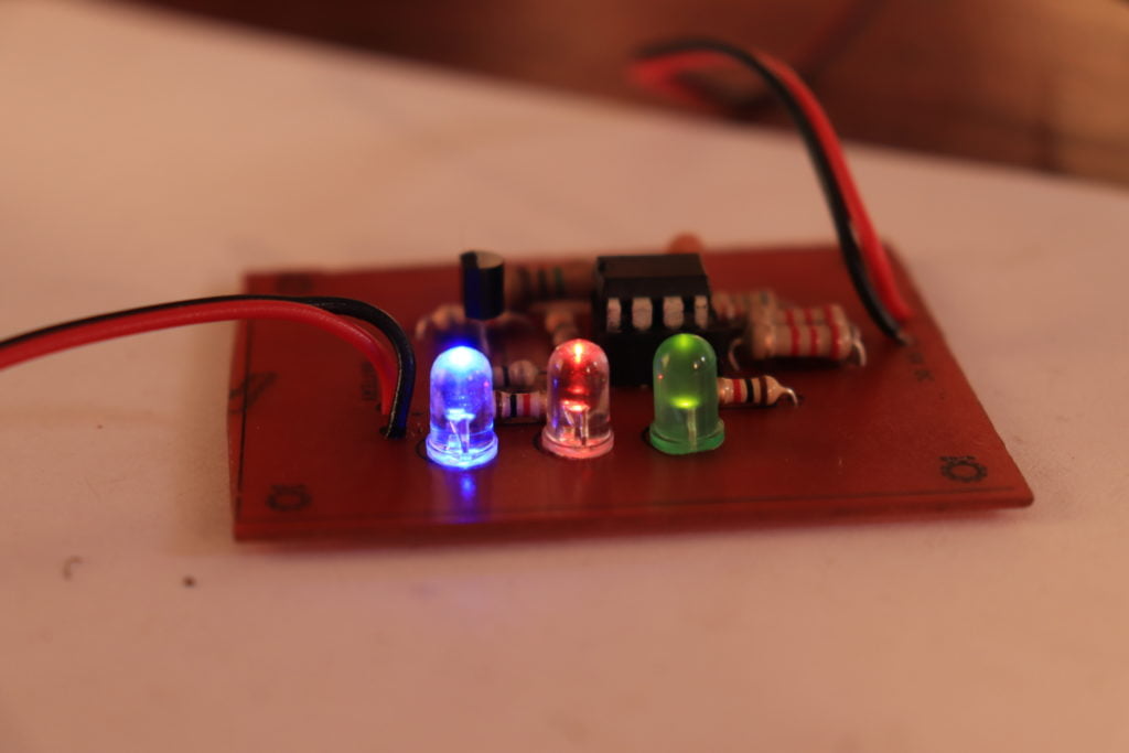 3.7 v li-ion battery charger circuit using lm358 - Soldering Mind