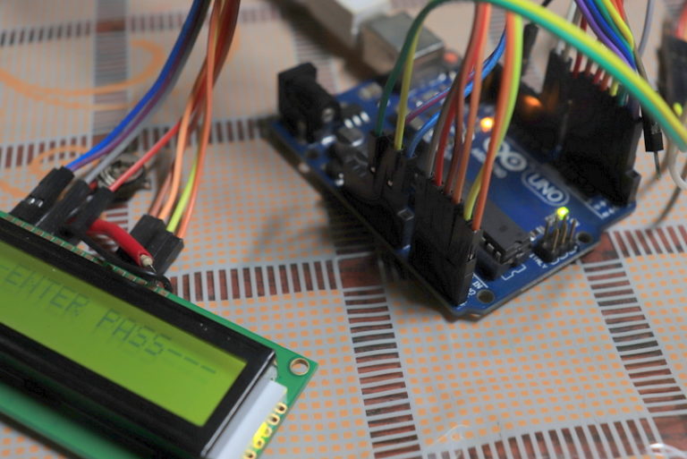 keypad door lock using arduino uno