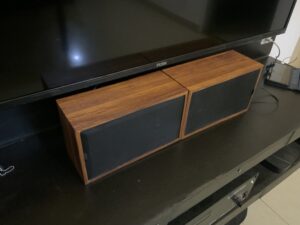 Audio crossover for 2 way speakers