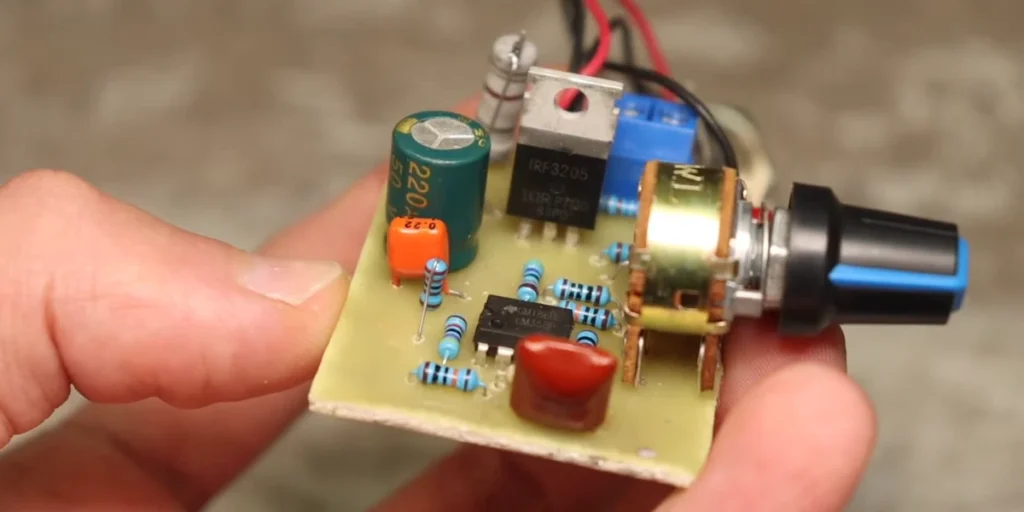 completed PCB of DIY soldering station